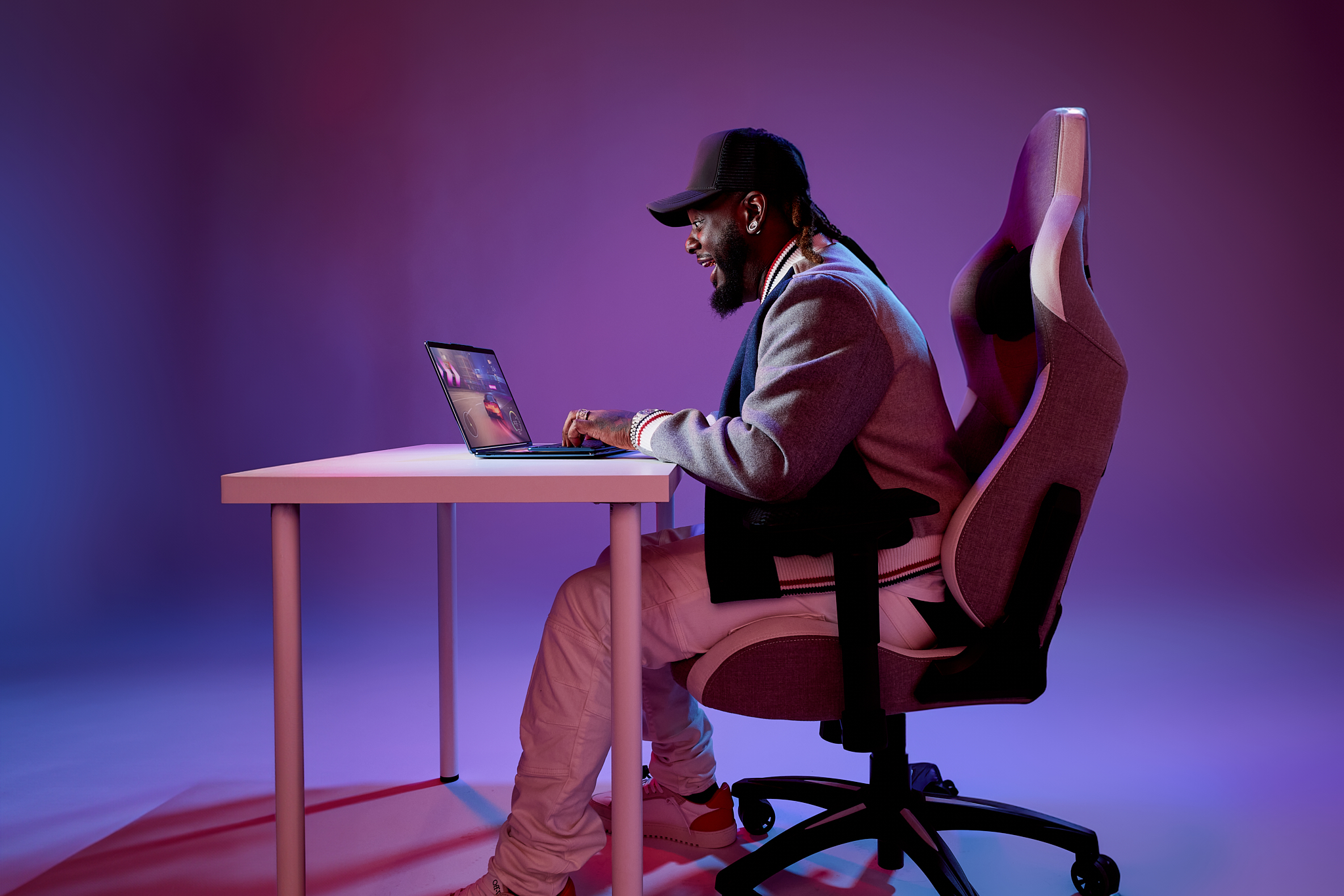 LENOVOxTPAIN_02_YogaBook9i_0453-1