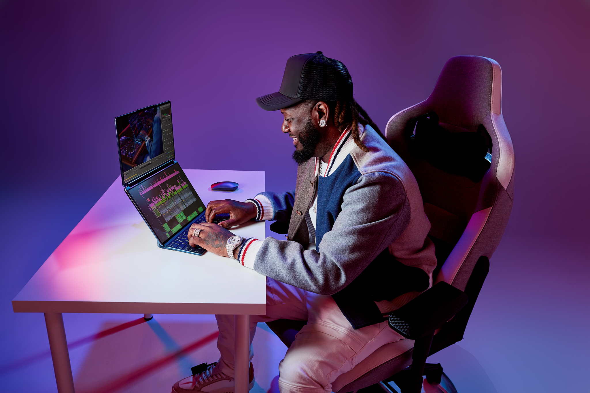 LENOVOxTPAIN_02_YogaBook9i_0495-1